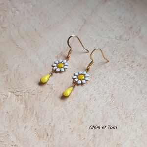 Daisy earrings, flower earrings, spring earrings, daisies, nature jewelry, trendy spring earrings. image 7
