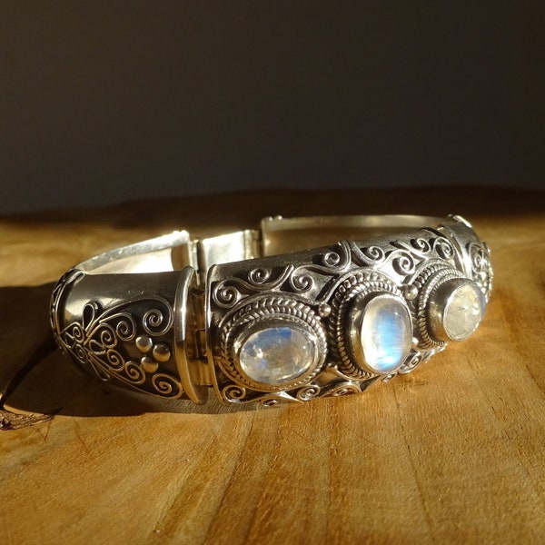 Rigid moonstone bracelet, ethnic pattern, in solid 925 silver