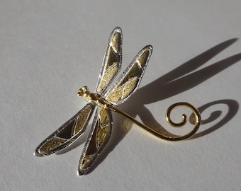 Solid 925 sterling silver dragonfly pendant (sold separately, without the chain shown), gold wings