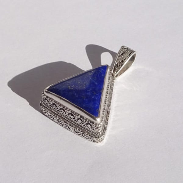 Pendentif ethnique, pedentif en lapis lazuli,  en agent Massif 925, pierre bleu, ethnic style, pièce unique