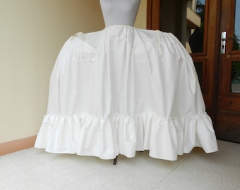 18th-century petticoat, Marie-Antoinette style, for a basket. Please note: the structure under the petticoat is not included in the purchase.