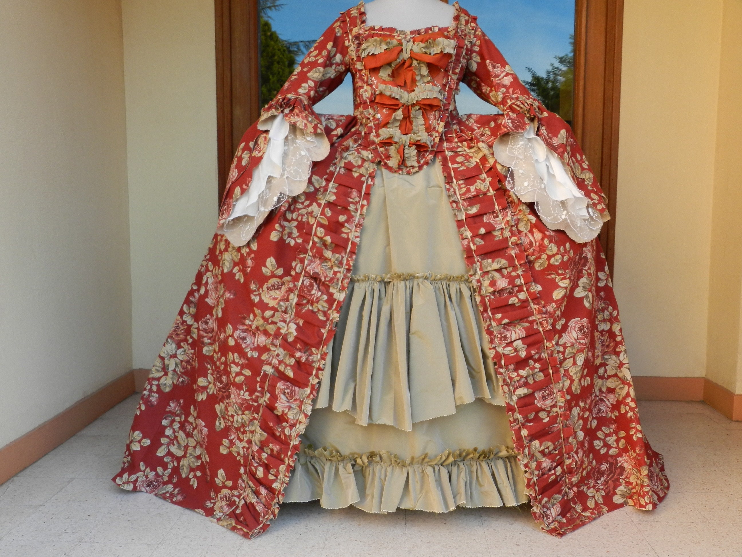 Robe 16e siècle new arrivals