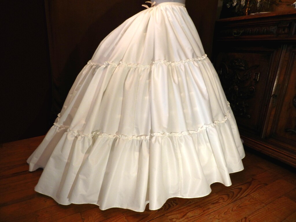 Crinolina A 4 Cerchi E 5 Volanti Per Abito Da Sposa E Da Ballo – Gonna A Cerchi Regolabile