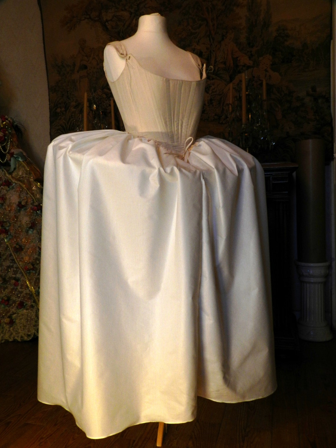 Elizabethan Petticoat Fashion of the 16th and Early 17th Etsy