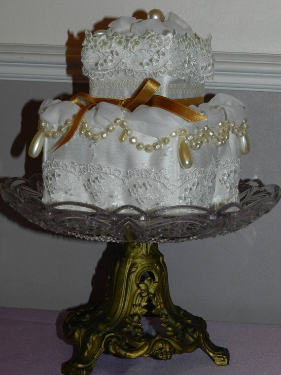 Coussin De Mariage En Forme De Wedding Cake En Satin Duchesse Etsy