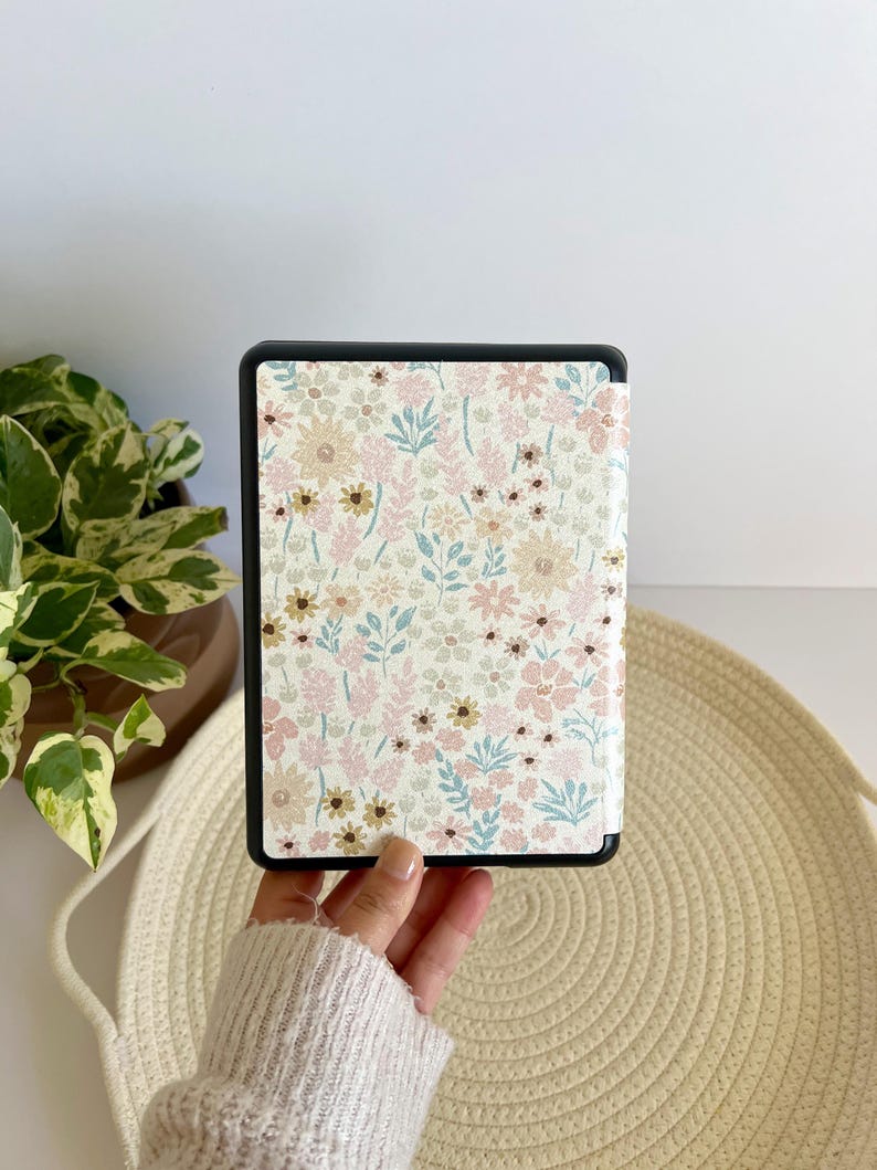 Floral Kindle Paperwhite Case, Neutral E-reader Cover - Etsy
