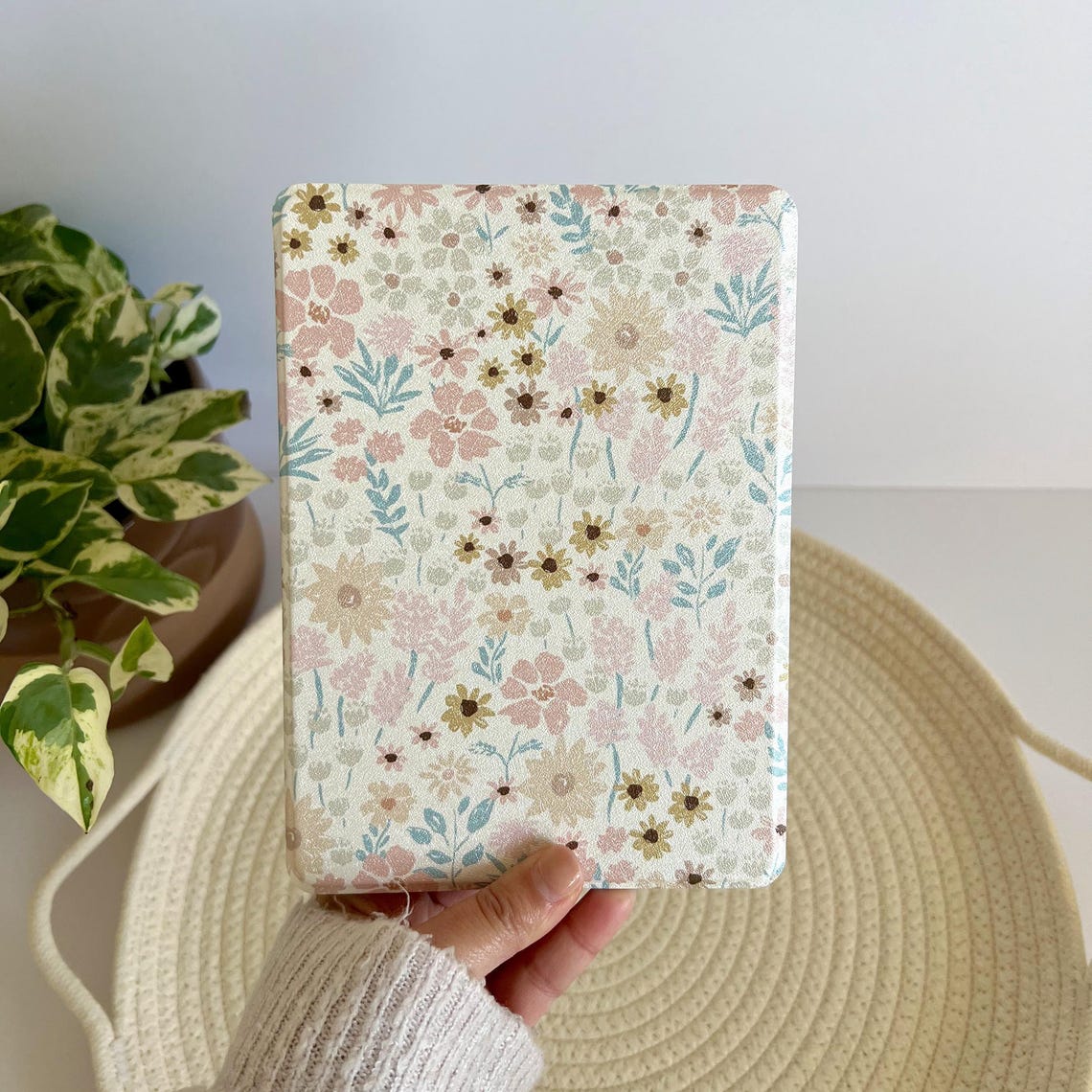 Floral Kindle Paperwhite Case, Neutral E-reader Cover - Etsy