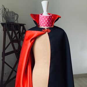 Vampirumhang, Halloweenkostüm, rot und schwarz, Dracula-Inspiration, Weihnachtsgeschenk, Karneval