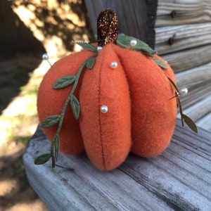 Pumpkin pin cushion, sewing pins, pin cushion, cream pumpkin, Cinderella inspired, fall, pumpkin patch image 9