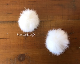Fermagli per scarpe a forma di palla di pelo di Campanellino, pompon, ispirato a Campanellino, palla di pelo bianca, regalo, cosplay, Holloween, fermagli per scarpe, corri Disney, costume