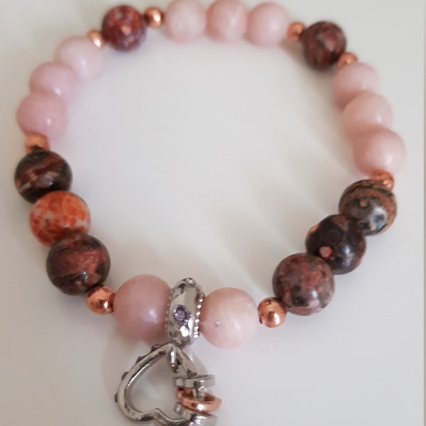 Bracelet de perles Opale rose/Jaspe léopard; coeur; lithothérapie