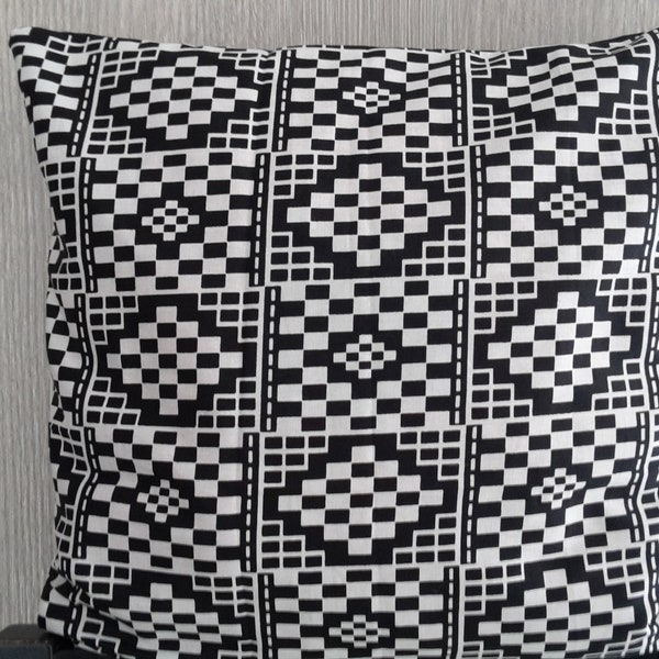 Housse de coussin coton 35x35 cm noir et blanc; motifs géométriques