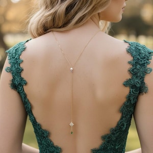Collier mariage vert, Collier mariage acier vert émeraude, collier de dos acier zircon  or,collier mariée Mélinda,