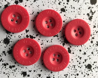 Set of 5 coral buttons