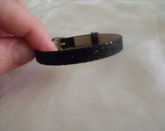 faux leather bracelet 22cm long