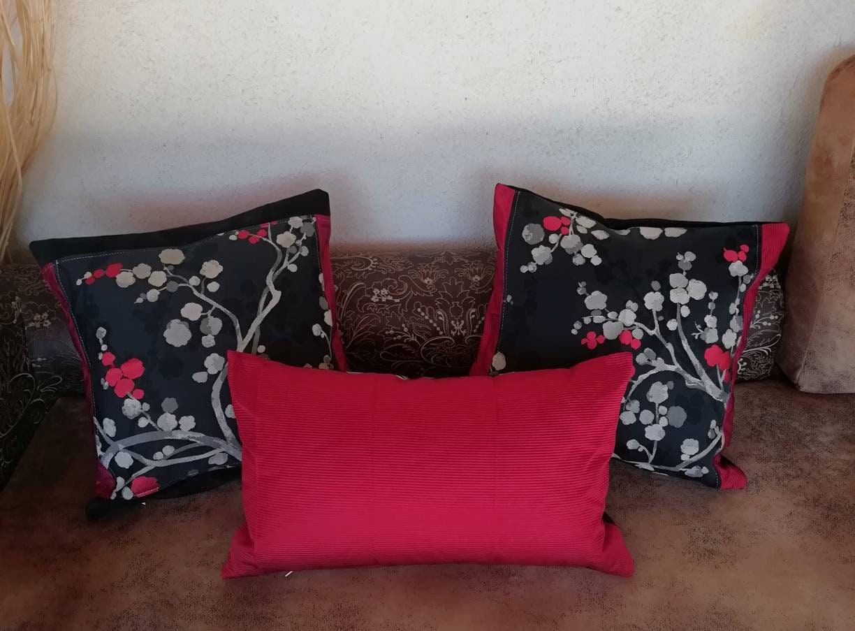 Lot de 3Coussins Asie Dehoussables avec Leur Intérieur Lavable en Machine Les Coussins Sont Des Pièc