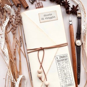 Diario di viaggio fatto a mano in carta artigianale, quaderno di viaggio stampato a mano con tag e poesie, regalo per viaggiatori