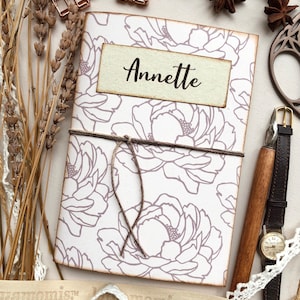 Taccuino personalizzato in carta riciclata, taccuino sostenibile personalizzato con peonie, regalo per lei, regalo per scrittori