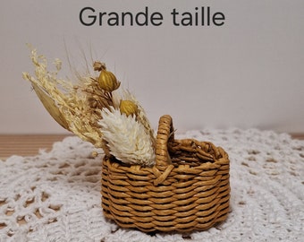 Panier miniature grande taille .