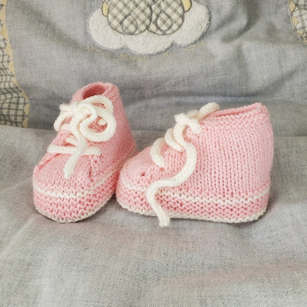 Chaussons bébé baskets Rose, laine spéciale layette, tricot fait main, taille 3-6 mois
