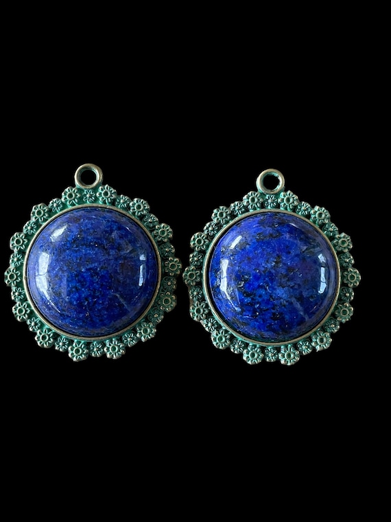 Pendentif cabochon labradorite ou lapis lazulli et son support en métal bronze patiné 2cm de diamètre