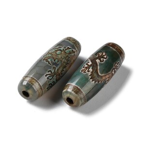 Cuentas de ágata tibetana natural, ovaladas, con patrón de dragón, se venden por unidad.