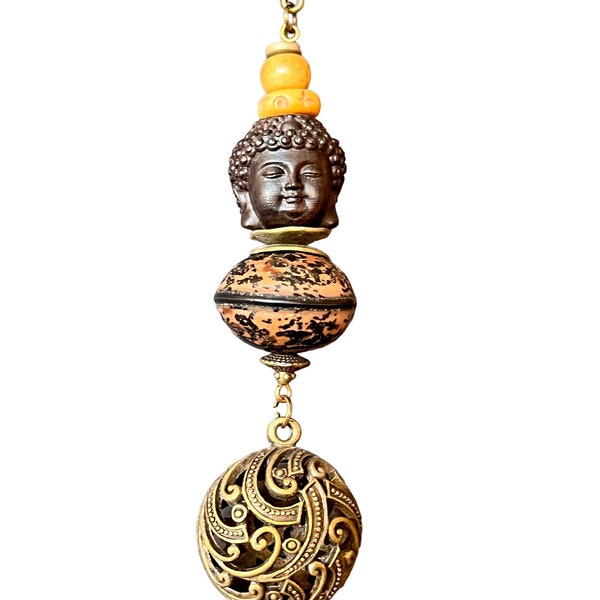 Pendentif bouddha en bois,perle os de yack,et graine Bodhi