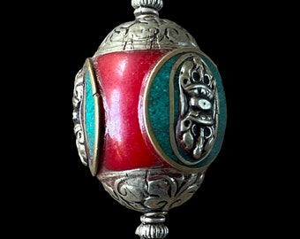 Breloque ethnique ovale, Amulette OM argent tibétain Incrusté Turquoise et corail,2 modèles aux choix