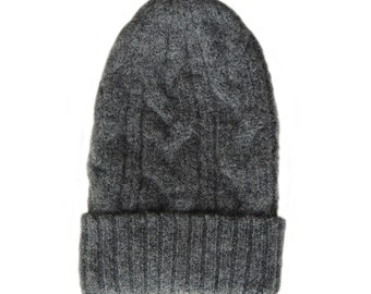 Beanie unisex, sombrero de invierno alpaca de fieltro, sombrero con patrón de cable con puño acanalado. gris oscuro