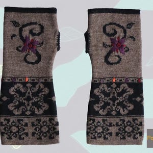 Women wrist warmers fine jacquard knitted with hand embroidered flower details, soft fingerless gloves alpaca blend sustainable made in Peru