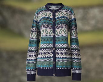 Alpaca cardigan with all over pattern, button closure and crew neck