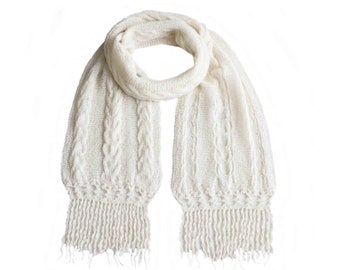 Handstickad Alpackahalsduk, Kabelstickad Franshalsduk, Naturvit