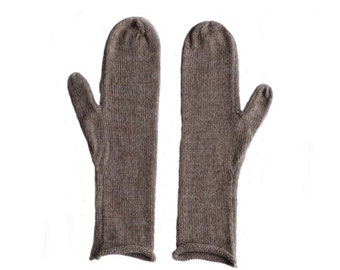 Könnte beinhalten: Ein Paar braune gestrickte Fingerlose Handschuhe mit Rippenstruktur.