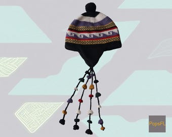 Peruvian Chullo lined, baby alpaca 100%, soft typical Andean Mountain hat with ear flaps.