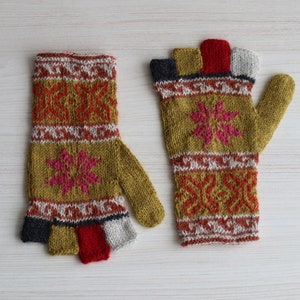 Women gloves, fingerless gloves / wrist warmers multi color 100% alpaca hand knitted, with ethnic pattern sustainable natural alpaca wool.