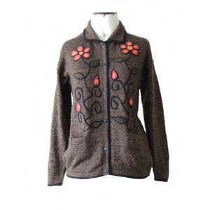 Women&#39;s cardigan alpaca wool blend with embroidered flowers