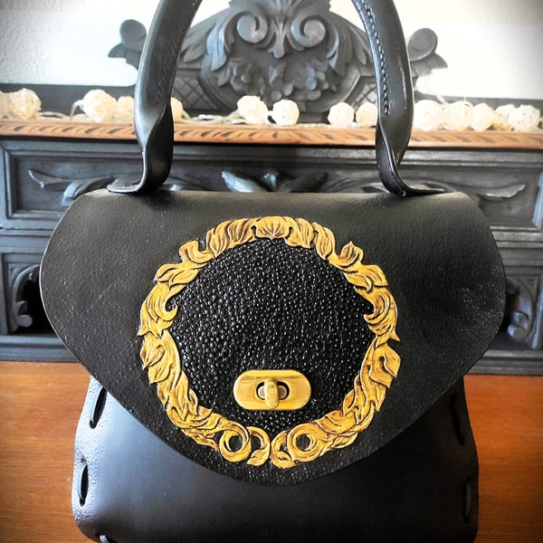 Sac en cuir noir victorien néo gothique Ophélie