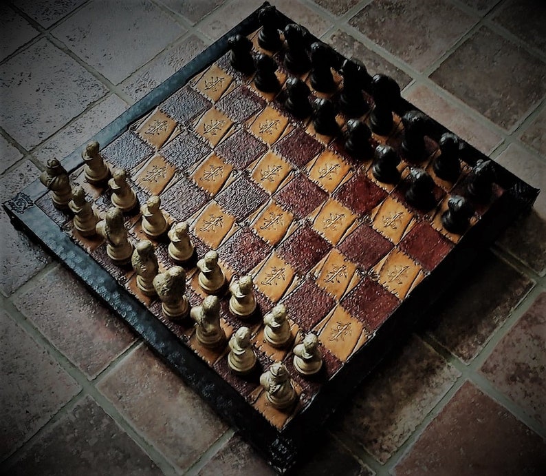Jeu Echec Le Seigneur Des Anneaux Jeu d'échecs seigneur des anneaux Tolkien échiquier en | Etsy