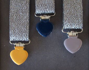 Clip tie tones winter heart pacifier/strap