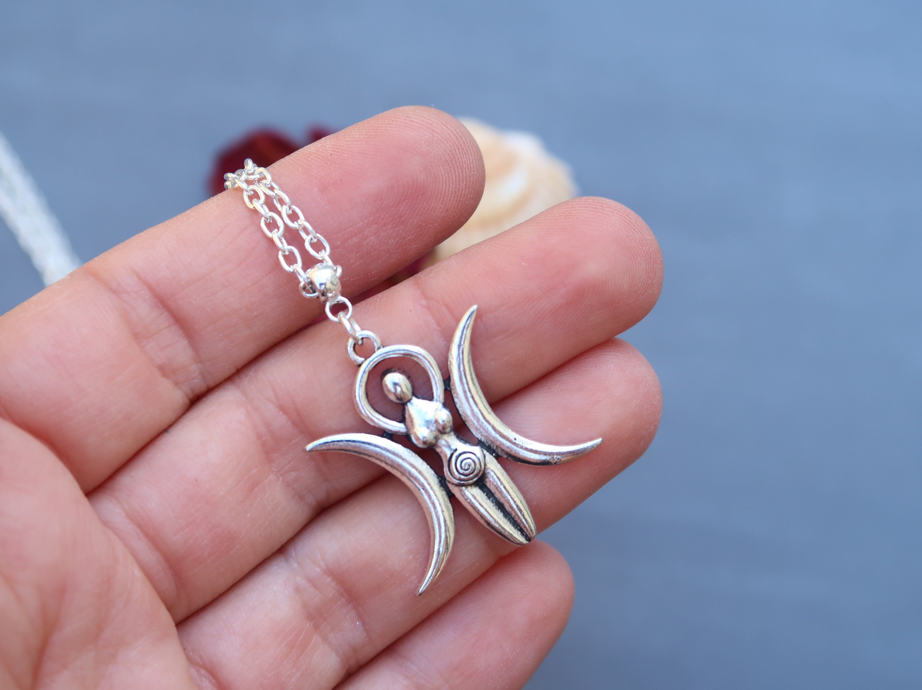 Collana Tripla Dea Della Luna Celtica | Ciondolo Wiccan Con Luna, Pentagramma E Croce | Gioielli Pagani In Acciaio Inox | Regalo Esoterico Per Donne