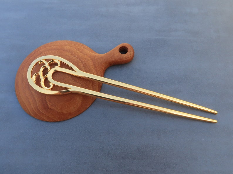 Art nouveau double-patterned vegetable hairpeat in silver or gold bronze