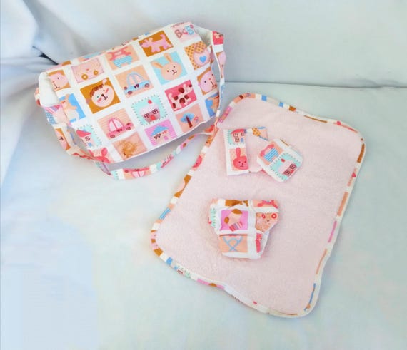 Borsa fasciatoio con accessori (fasciatoio, pannolino in stoffa