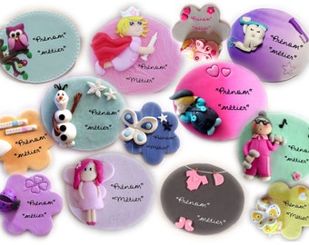 Volledig aanpasbare badge van Fimo-klei voor verpleegkundigen, verloskundigen, verzorgers, kinderopvangmedewerkers, enz.