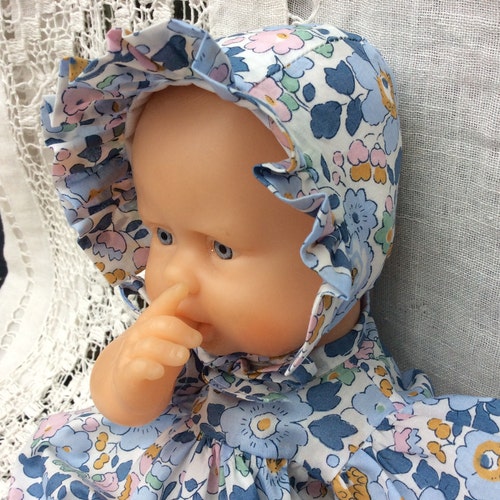 Una Mamma Nenuco Al Parco Giochi Triciclo Bambini Anno Triciclo - Main Image