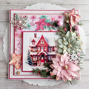 Carte de Noel avec illustration maison enneigée beige rose vert et rouge fait main 15x15 cm