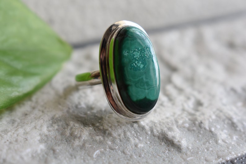 925 silver malachite ring-natural malachite ring-handmade ring-oval shape ring-green malachite ring-ring for women-design ring