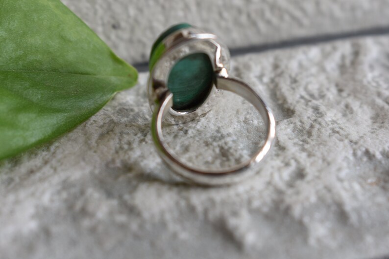 925 silver malachite ring-natural malachite ring-handmade ring-oval shape ring-green malachite ring-ring for women-design ring