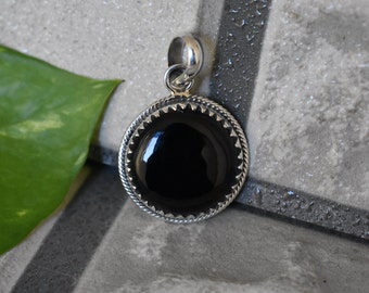 Colgante de ónix negro hecho a mano en plata 925, redondo de 25 mm