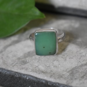 925 silver chrysoprase ring-natural green chrysoprase ring--handmade ring-chrysoprase gemstone ring