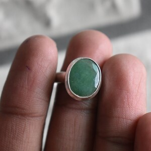 natural emerald ring,green emerald ring,925 silver emerald ring,oval shape emerald ring,natural green emerald ring,faceted emerald ring